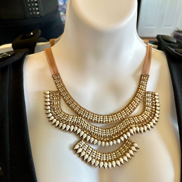 Huge STELLA & DOT collection retails for over $5,000 like new pieces - Picture 10 of 17